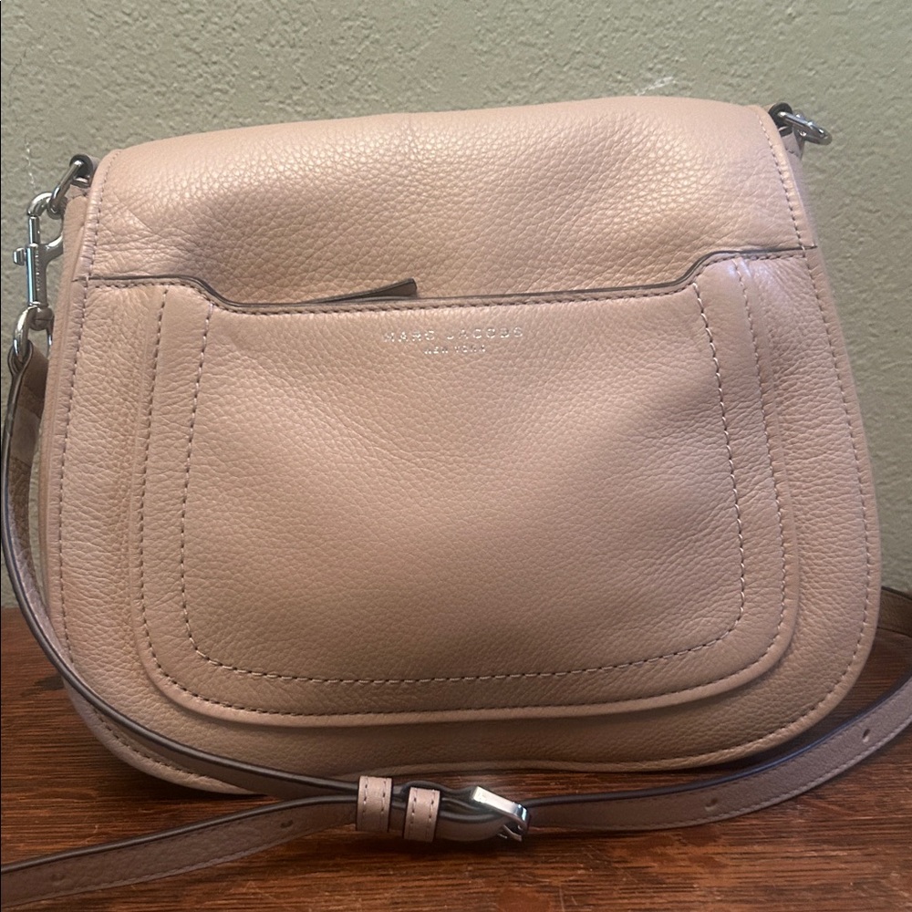 Marc Jacobs Empire City Leather Messenger Crossbody Bag